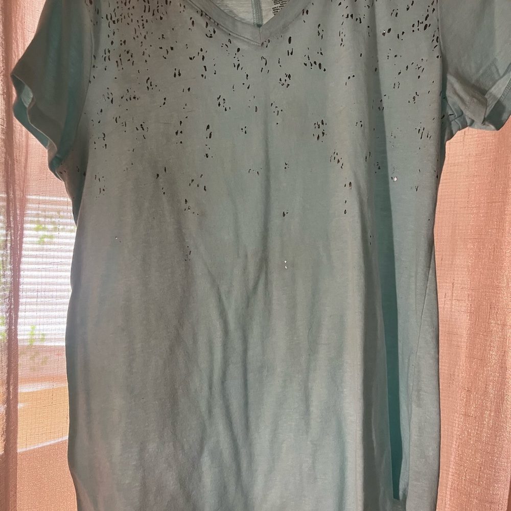 Tek Gear shirt with silver sparkles